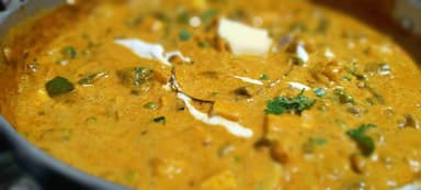 Tasty Vegetable Makhani cooked by COOX chefs cooks during occasions parties events at home