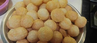Tasty Gol Gappe (Pani Puri) cooked by COOX chefs cooks during occasions parties events at home