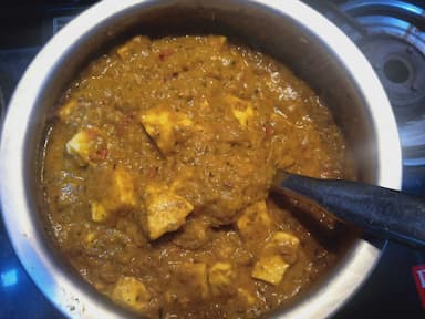 Tasty Shahi Paneer cooked by COOX chefs cooks during occasions parties events at home