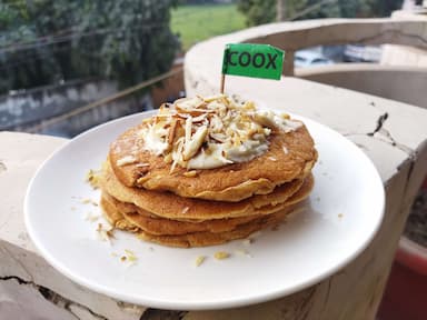 Tasty Pancake cooked by COOX chefs cooks during occasions parties events at home
