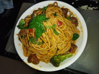 Delicious Spaghetti with Meatballs prepared by COOX