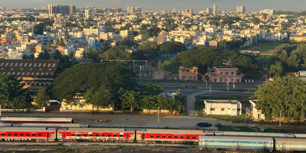 Waiters in Tapase Nagar