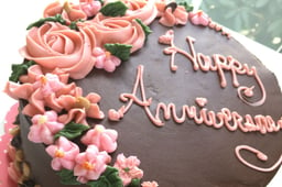 Anniversary cake 28