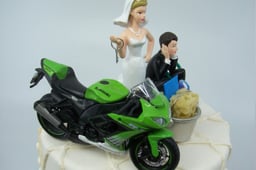 Motorcycle wedding cake