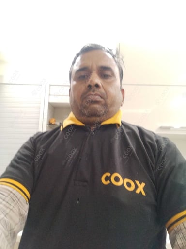 Chef from COOX at bookings. Professional cooks chefs at home