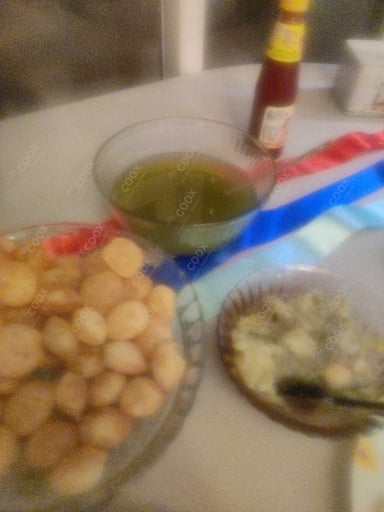 Delicious Gol Gappe (Pani Puri) prepared by COOX