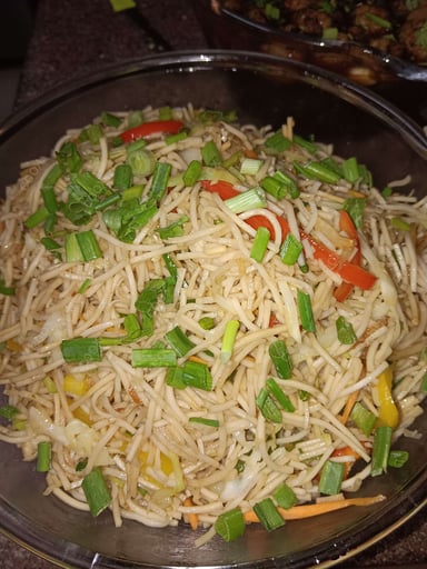 Delicious Veg Hakka Noodles prepared by COOX