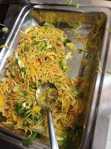 Delicious Veg Hakka Noodles prepared by COOX