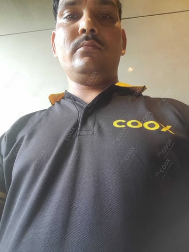 Chef from COOX at bookings. Professional cooks chefs at home