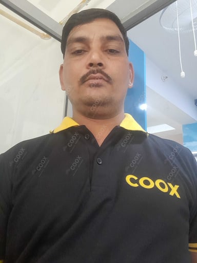 Chef from COOX at bookings. Professional cooks chefs at home