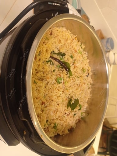 Tasty Coconut Rice cooked by COOX chefs cooks during occasions parties events at home