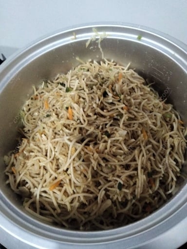 Delicious Veg Hakka Noodles prepared by COOX