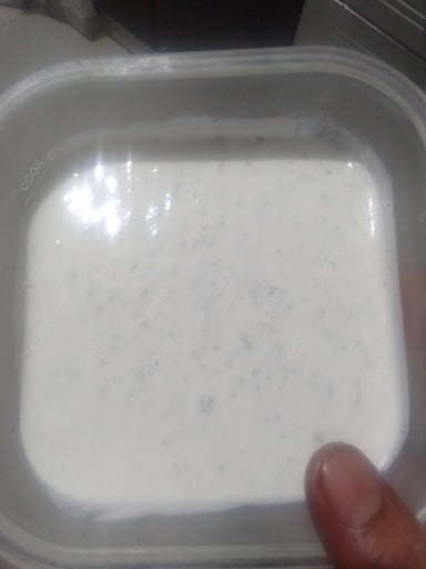 Delicious Yogurt Parsley Dip prepared by COOX