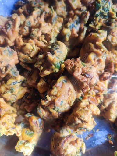 Tasty Mix Pakode cooked by COOX chefs cooks during occasions parties events at home