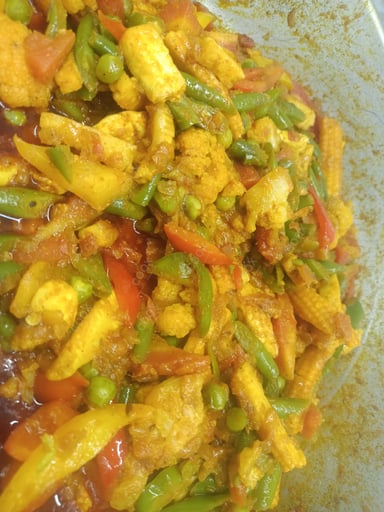 Delicious Veg Jalfrezi prepared by COOX