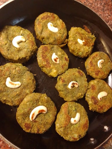 Delicious Hariyali Kebab prepared by COOX