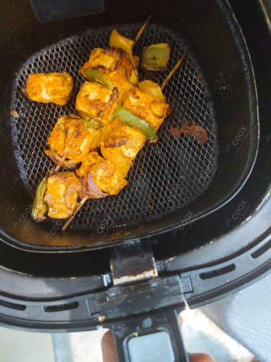 Delicious Paneer Tikka prepared by COOX