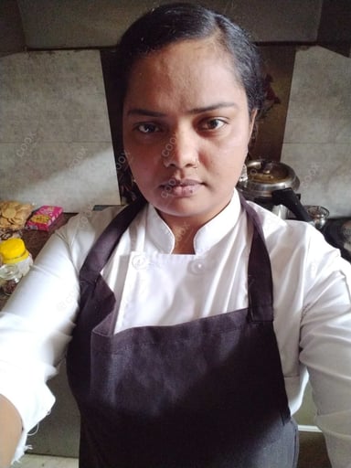 Chef from COOX at bookings. Professional cooks chefs at home