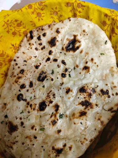 Delicious Naan (Butter / Garlic) prepared by COOX