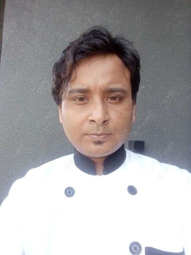 Chef from COOX at bookings. Professional cooks chefs at home