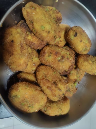 Delicious Veg Cutlets prepared by COOX