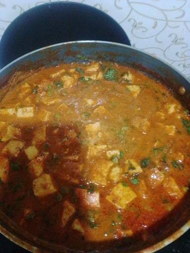 Delicious Matar Paneer prepared by COOX