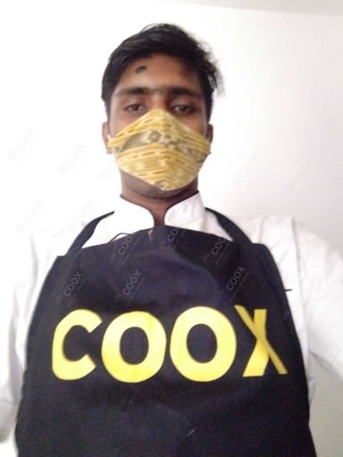 Chef from COOX at bookings. Professional cooks chefs at home