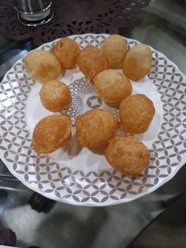 Tasty Gol Gappe (Pani Puri) cooked by COOX chefs cooks during occasions parties events at home