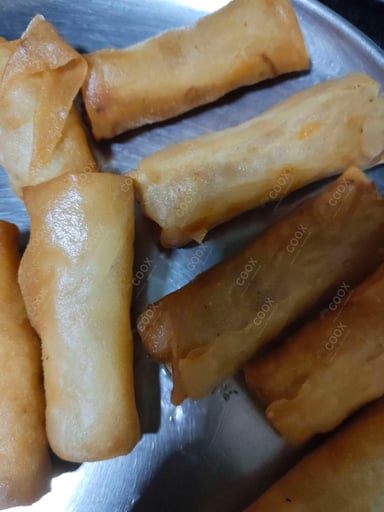 Delicious Veg Spring Rolls prepared by COOX