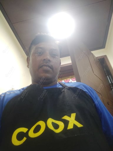 Chef from COOX at bookings. Professional cooks chefs at home