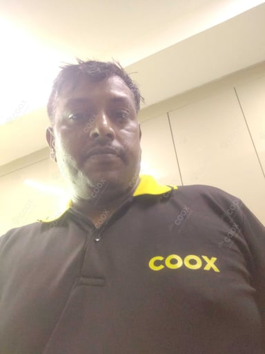 Chef from COOX at bookings. Professional cooks chefs at home