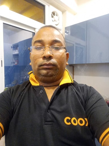 Chef from COOX at bookings. Professional cooks chefs at home