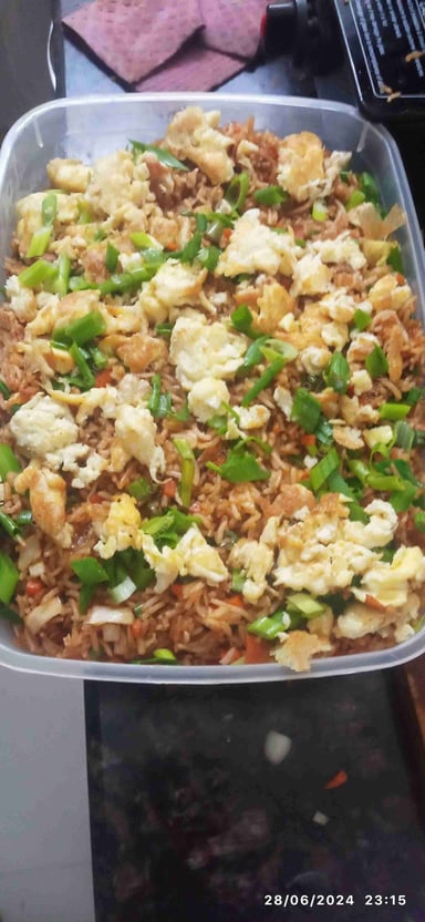 Delicious Veg Fried Rice prepared by COOX