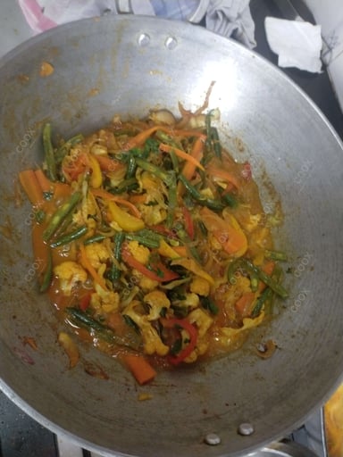 Delicious Veg Jalfrezi prepared by COOX