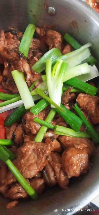Tasty Thai Basil Chicken cooked by COOX chefs cooks during occasions parties events at home