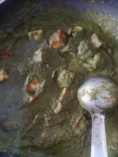 Tasty Palak Paneer cooked by COOX chefs cooks during occasions parties events at home