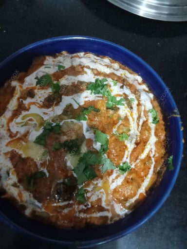 Tasty Vegetable Makhani cooked by COOX chefs cooks during occasions parties events at home