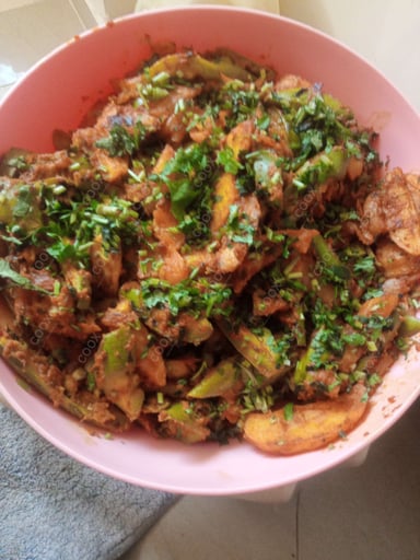 Delicious Aloo Parwal prepared by COOX