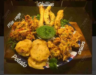 Delicious Mix Pakode prepared by COOX