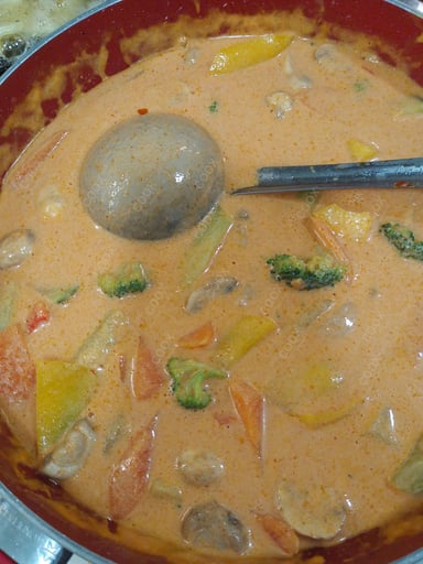 Tasty Red Thai Curry cooked by COOX chefs cooks during occasions parties events at home