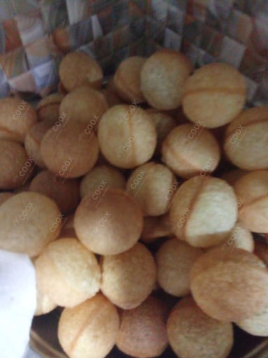 Tasty Gol Gappe (Pani Puri) cooked by COOX chefs cooks during occasions parties events at home