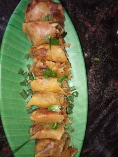 Tasty Chicken Spring Rolls cooked by COOX chefs cooks during occasions parties events at home