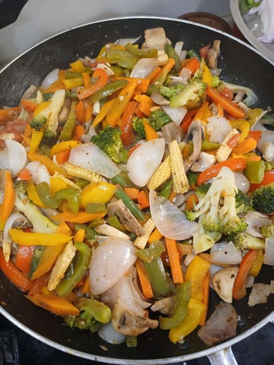 Tasty Vegetable Stir Fry cooked by COOX chefs cooks during occasions parties events at home