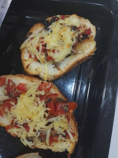 Tasty Chicken Bruschetta cooked by COOX chefs cooks during occasions parties events at home