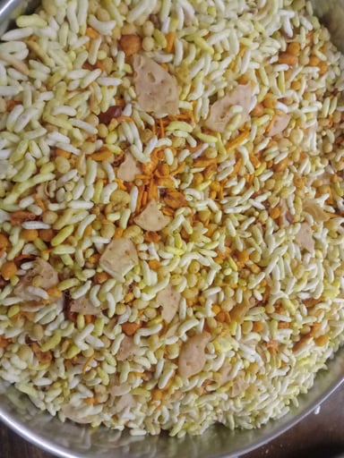 Tasty Bhel Puri cooked by COOX chefs cooks during occasions parties events at home