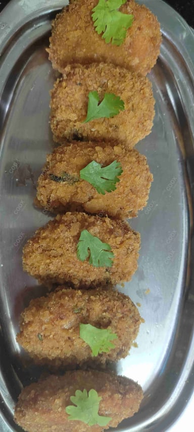 Tasty Chicken Cutlets cooked by COOX chefs cooks during occasions parties events at home