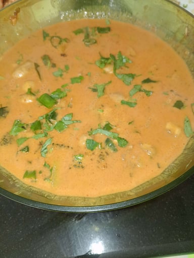 Tasty Red Thai Chicken Curry cooked by COOX chefs cooks during occasions parties events at home