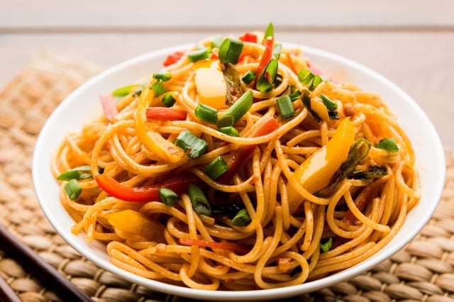 Delicious Veg Hakka Noodles prepared by COOX