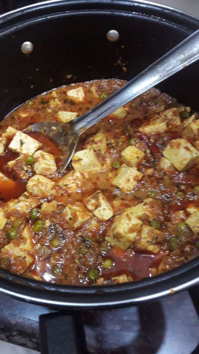 Delicious Matar Paneer prepared by COOX