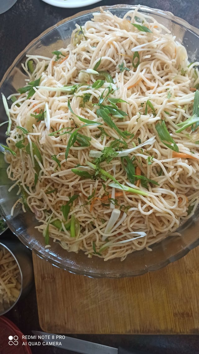 Delicious Veg Hakka Noodles prepared by COOX